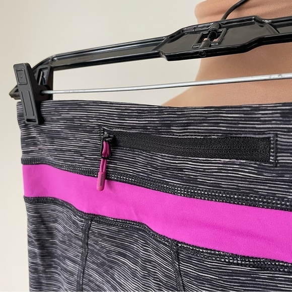 Lululemon Soul Cycle Run Inspire Crop II Space Dye Ultra Violet Leggings Size 4 - Picture 5 of 10